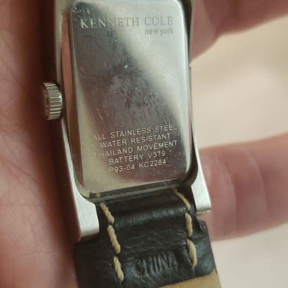 KENNETH Cole Ladies Watch Black Leather Strap - Picture 5 of 5